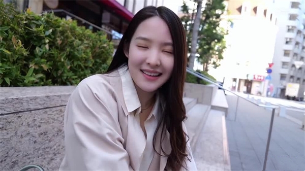 AI-章若楠-又白又嫩小妞好俊